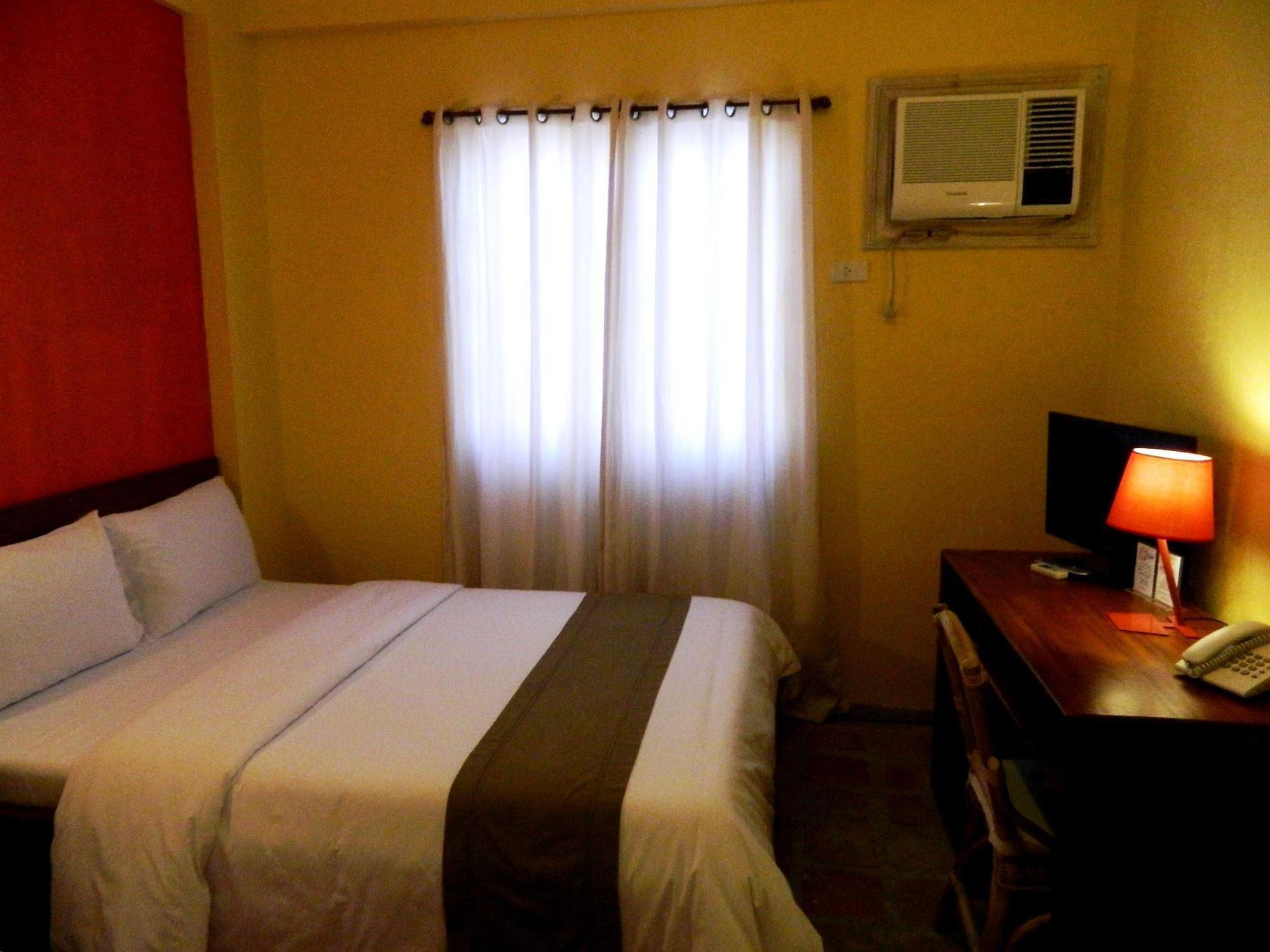 Sun Villa Beachfront Resort & Spa Balabag  Экстерьер фото