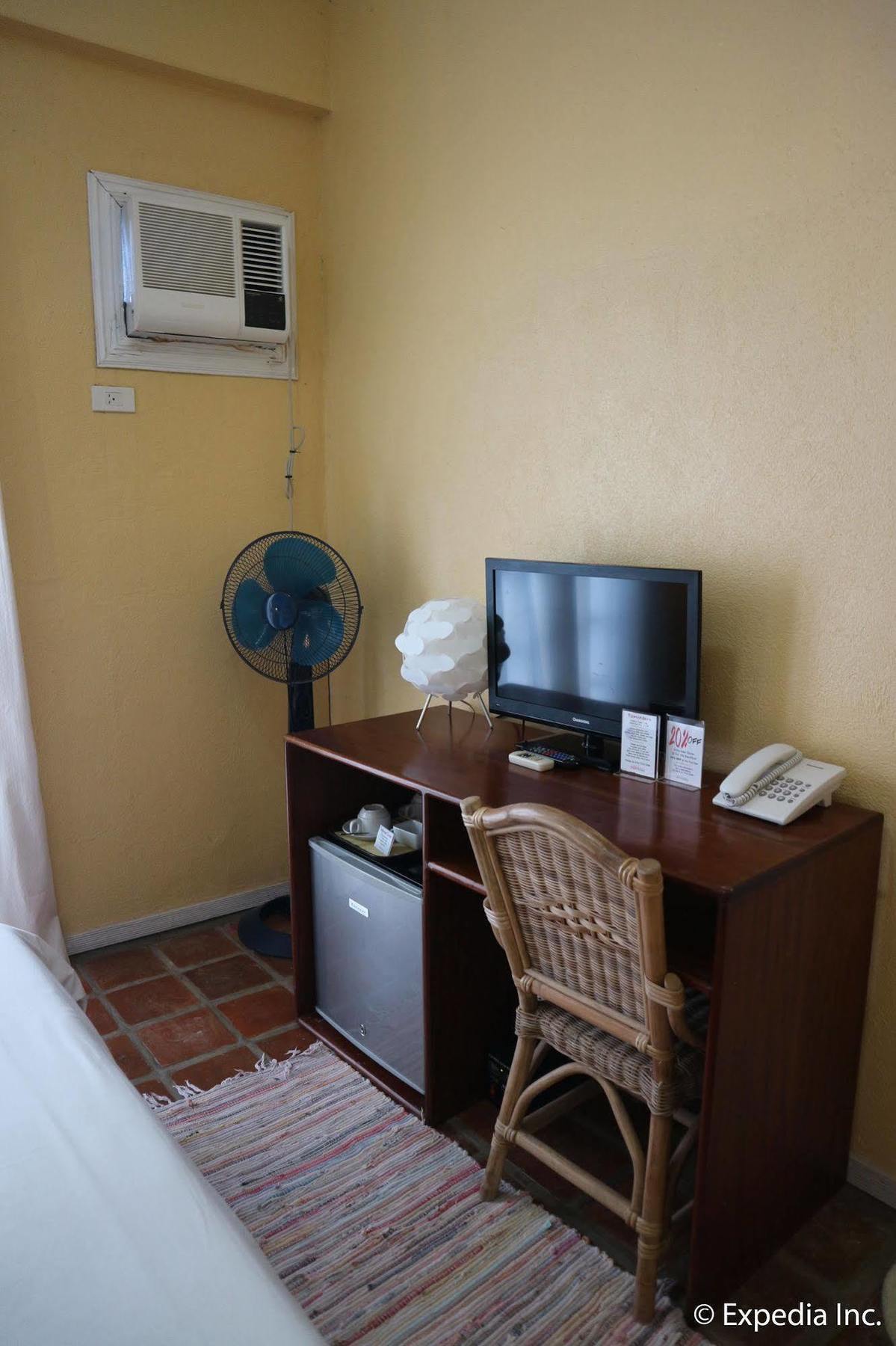 Sun Villa Beachfront Resort & Spa Balabag  Экстерьер фото