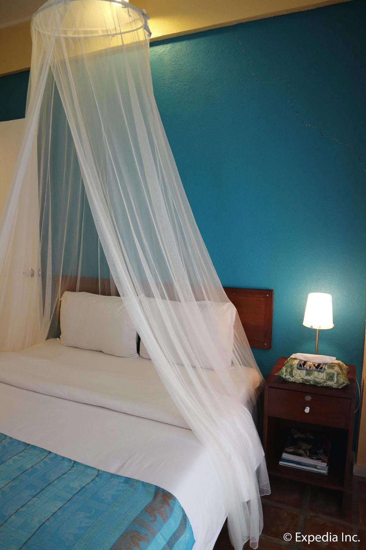 Sun Villa Beachfront Resort & Spa Balabag  Экстерьер фото