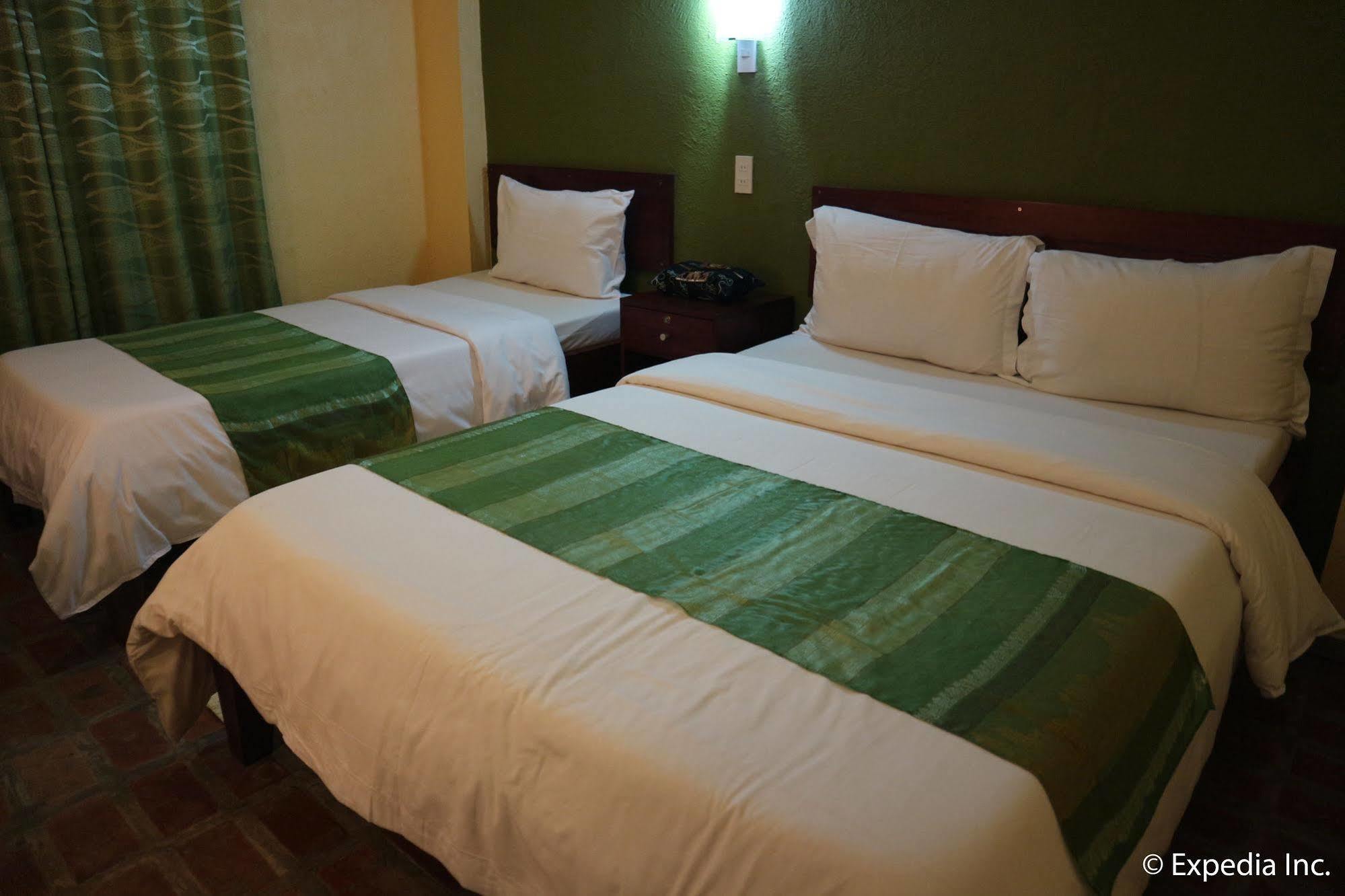 Sun Villa Beachfront Resort & Spa Balabag  Экстерьер фото