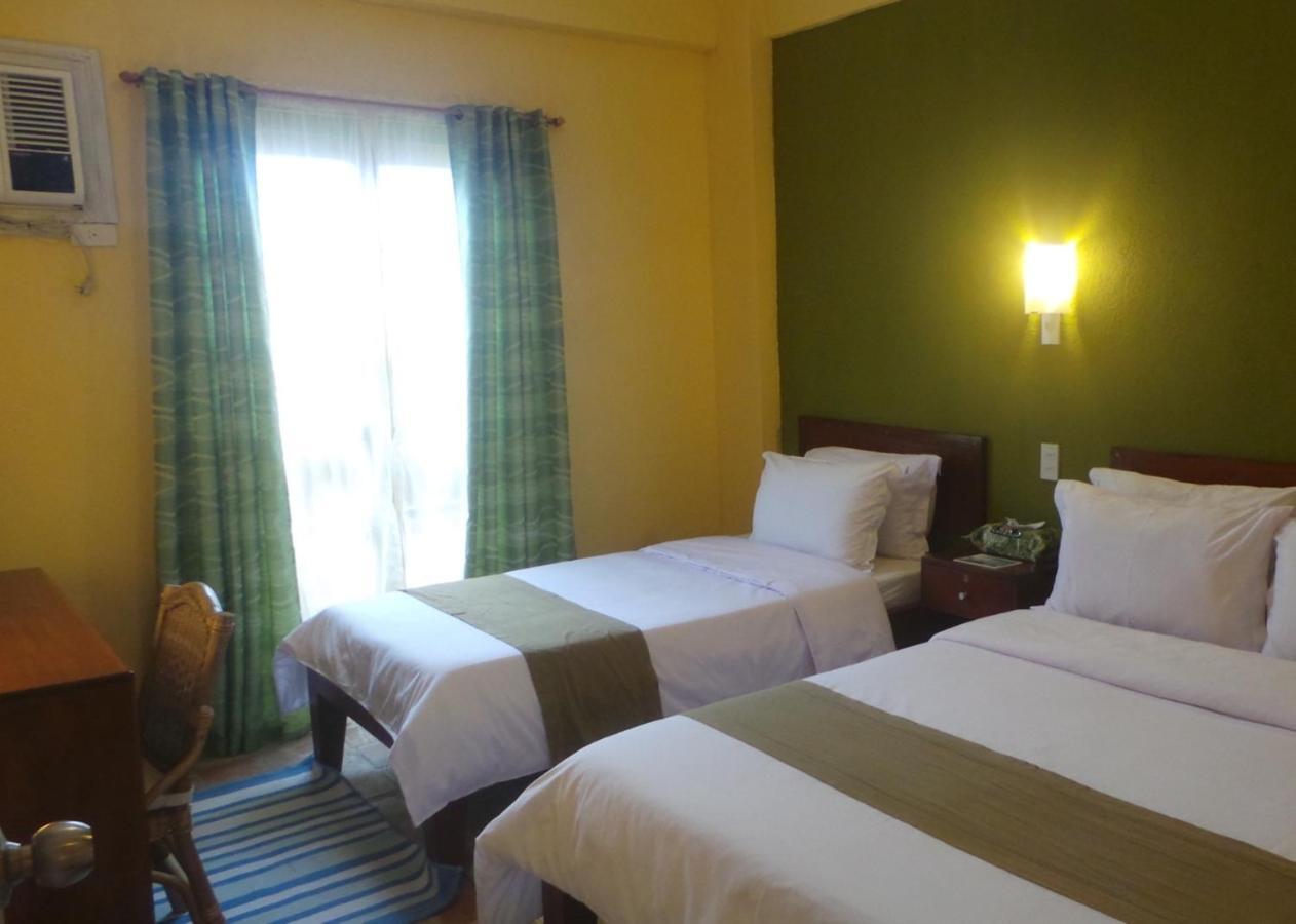 Sun Villa Beachfront Resort & Spa Balabag  Номер фото